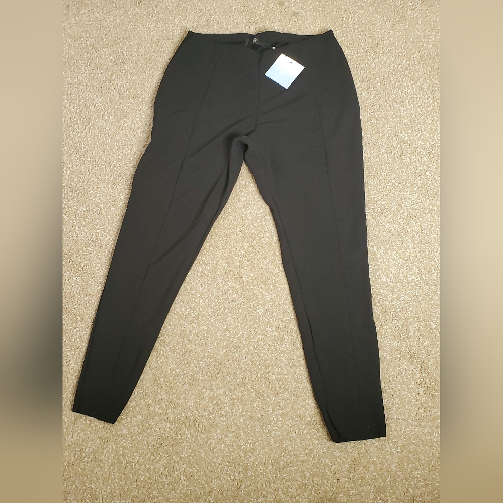 NWT Missguided Women’s Skinny Fit Cigarette Trousers- Size 16